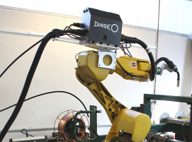 Fanuc Roboter M-6i mit DINSE Schweißequipment_edited