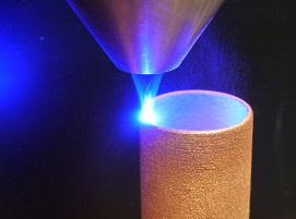 Additive Fertigung eines Kupferbauteils unter Einsatz blauer Diodenlaser.