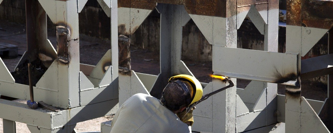 welder-1075661_1280_ gussencion