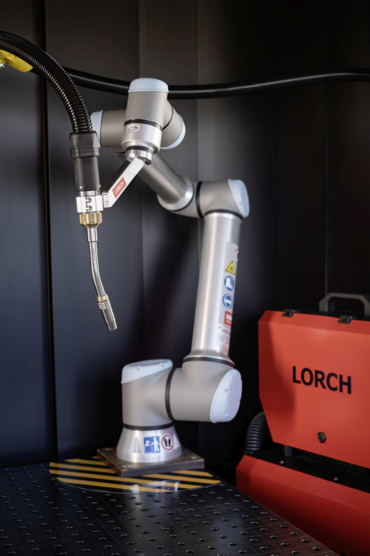 Cobot-Lösungen von Lorch: für kleine und mittlere Unternehmen das ideale Instrument, um in die Automatisierung von Schweißvorgängen einzusteigen. - © Lorch Schweißtechnik GmbH