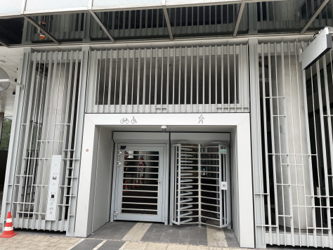 Toranlage EZB_Fussgängereingang_M_T_M_T Metallhandwerk _ Technik