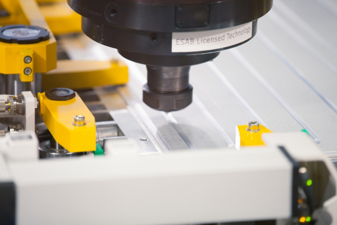 KUKA@FSW_Hybrid_300_dpi_Press _2__WEB