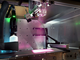 : Lasertrocknungssystem mit großflächiger Bestrahlung der Elektrode.