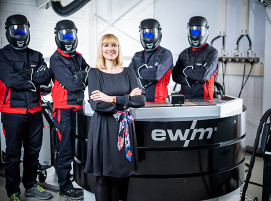 Susanne Szczesny-Oßing hat die EWM AG als Vorstandsvorsitzende durch anspruchsvolle Zeiten geführt.