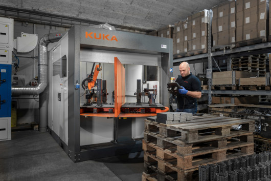 KUKA@Verzinkerei_Sulz_300_dpi_Press _33__WEB