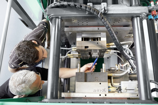 ARB00146935_AWT_Beratung_11_4_WEB