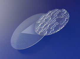 Ein Epoxidharzklebstoff wird als Aufdruckmaterial für Nanostrukturen auf einem Glaswafer verwendet.