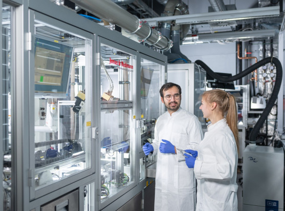 Fraunhofer IWS researchers are developing the components and cells to evaluate the new material system for solid-state batteries.