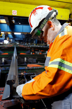 09_Saarstahl_Grüne_Schienen_Bahnbrechender_Erfolg_WEB