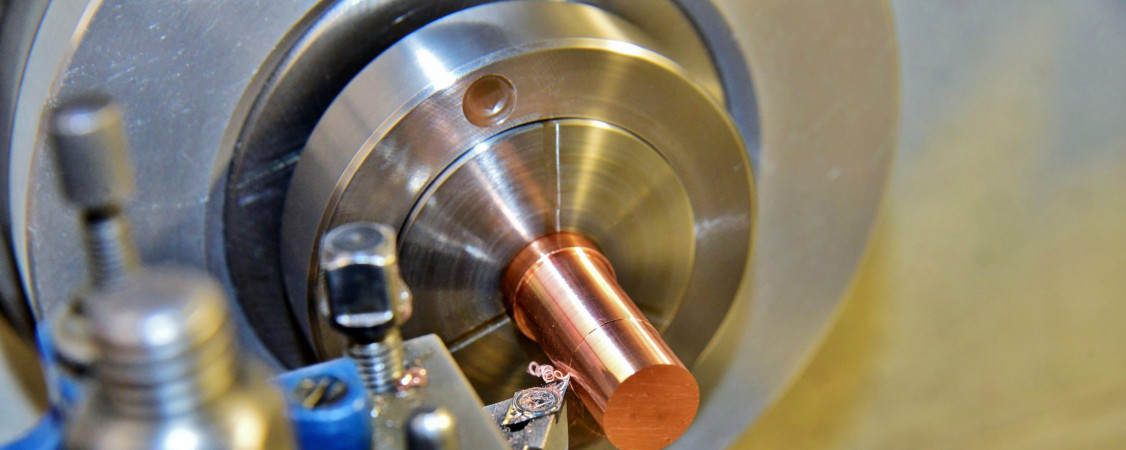 lathe-4021097-2048x1367