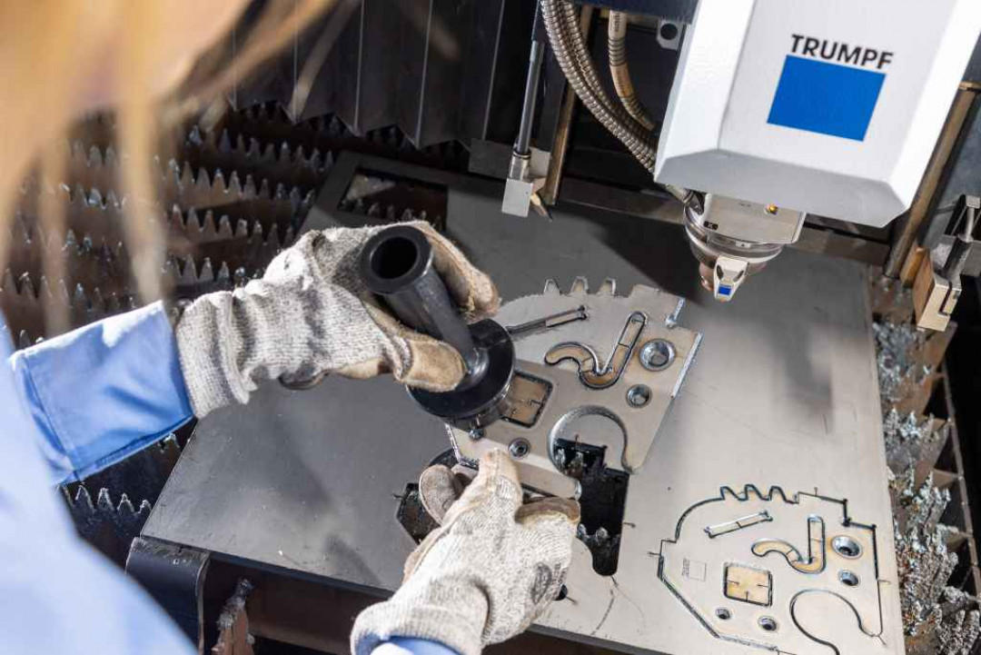 Small RGB-Bauteil_mit_Fasen_Beveled_part_WEB