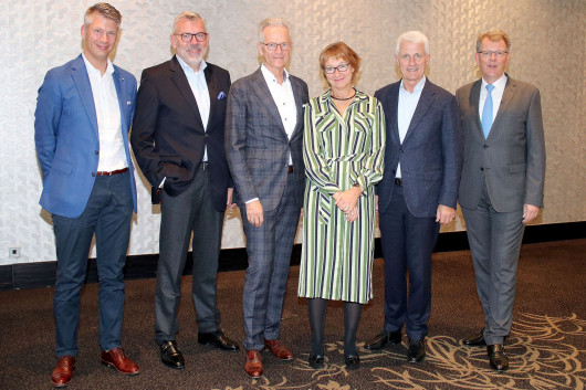 VTH-Jahrestagung-2019_VTH-Vorstand_Foto-Kollaxo_314abk