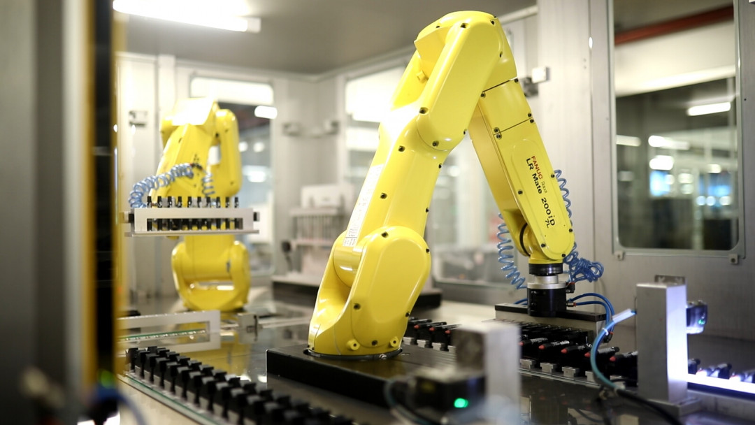 FANUC_Robots_4_2021_picking_300_dpi