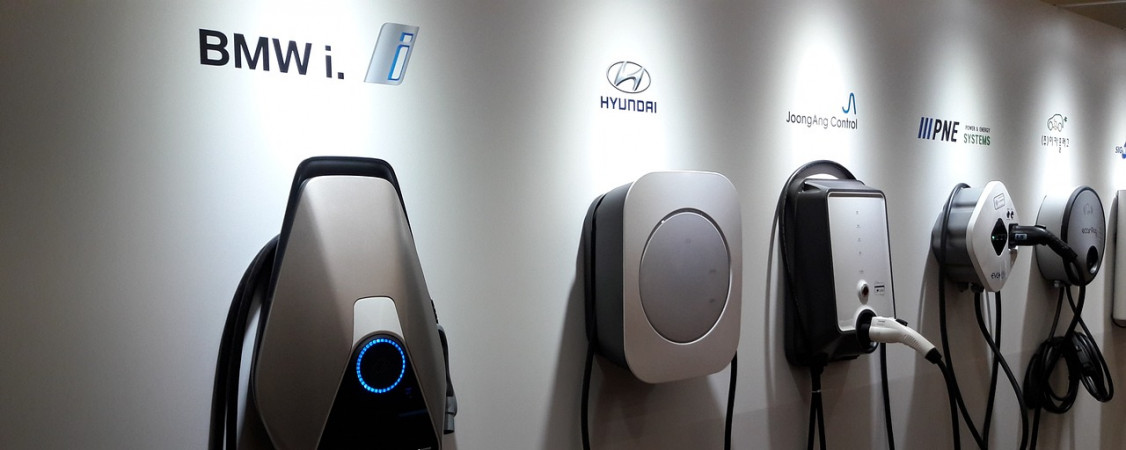 charger-2377021_1280_Hookyung Lee