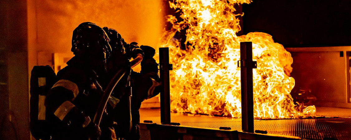 firefighters-6689112_1280_ Matthias Fischer_edited