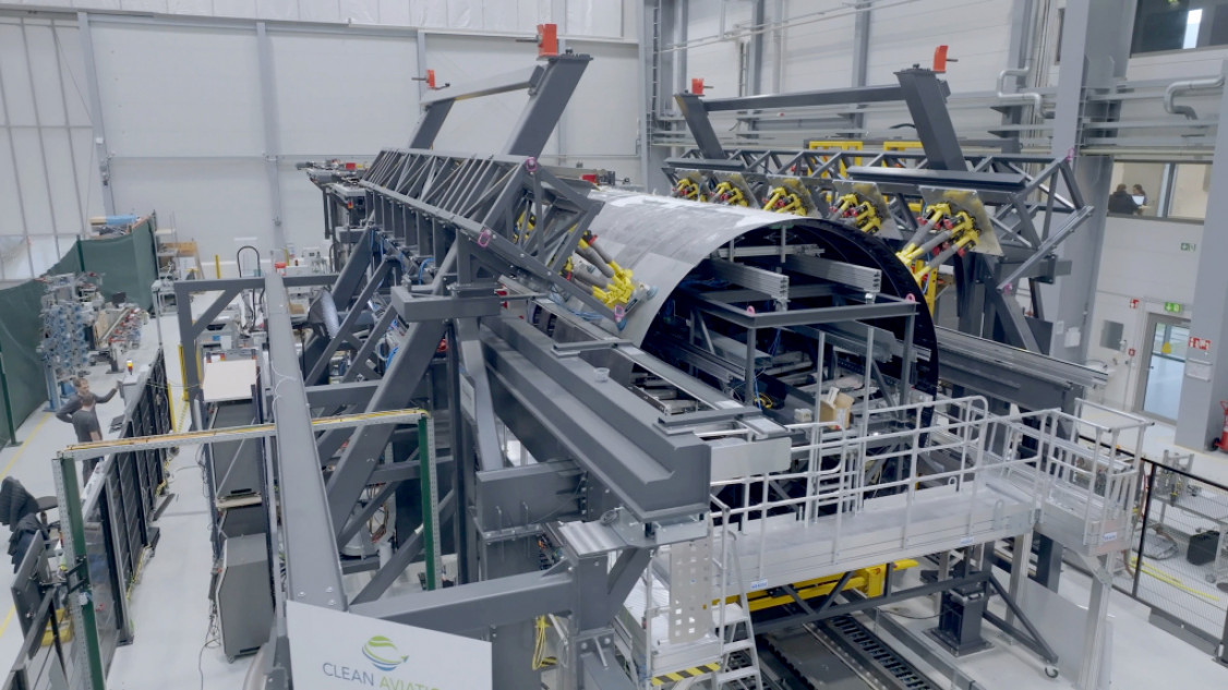 2024-PM-Fraunhofer-IWS-CONTIjoin-ESL-Busti-Bild-05_WEB