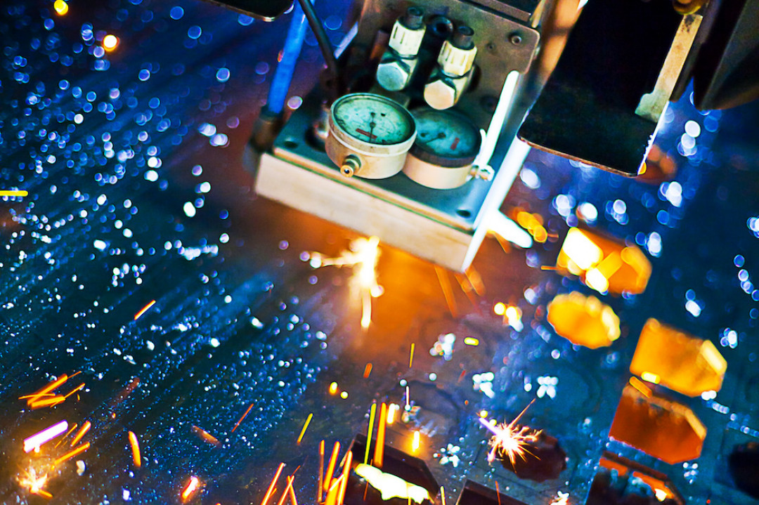 Lantek_Mikrostege_Spezialschnitte_edited