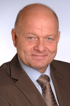 Berthold Kösters, Leiter des kaufmännischen-organisatorischen Bereichs und stellvertretender DVS-Hauptgeschäftsführer, geht zum Jahreswechsel 2019/2020 in den Ruhestand. / © privat