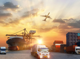 AdobeStock_Travel mania