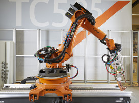 kuka-techcenter-ready2-weld-spot-0217-6