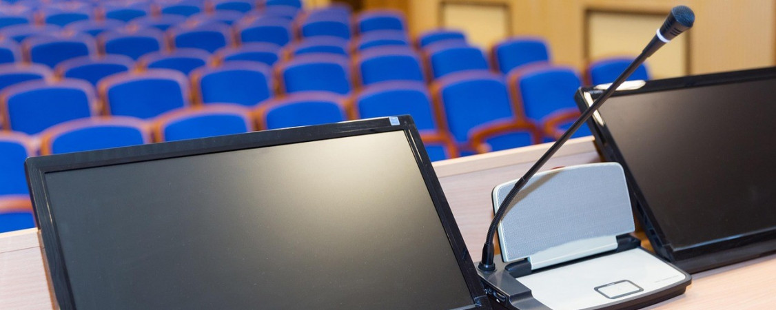 armchair-6765388_1280