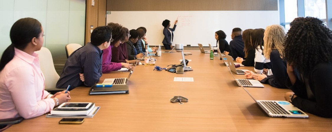 pexels-divinetechygirl-1181396