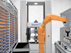 Automatisierte_Prüfanlage_Schulterprobe_103342_robi_orange