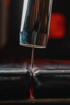 The new and improved WireSense captures all common seam geometries - whether lap joints, fillet and corner welds, square butt joints, rounded shapes and flange welds. / © Fronius International GmbH