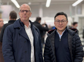 Zum Jahresbeginn 2026 übernimmt ein neues Geschäftsführungsduo die Leitung des Unternehmens:  von Links: Marc Hägele (Sprecher der Geschäftsführung) und Yongwu Chen