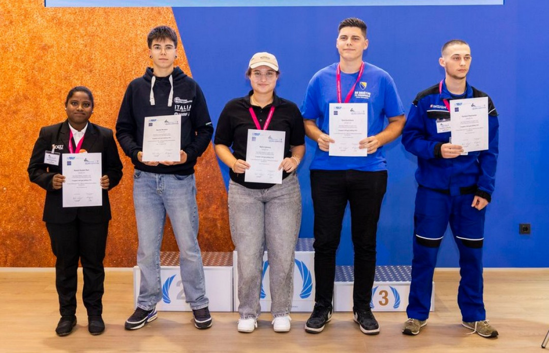 Davide ( 2. v. l.) bei der Preisverleihung auf der SCHWEISSEN & SCHNEIDEN 2025 - © Lichtschacht Studio / Olaf Schwickerath