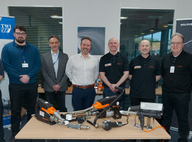 Tony Kraus, Dan Kearney, Mike Troughton, Scott Andrews (TWI) joined by Liam Flynn and Mark Barnes (Barnes Plastic Welding), and Dirk Klauser and Philipp Hehl (Munsch)