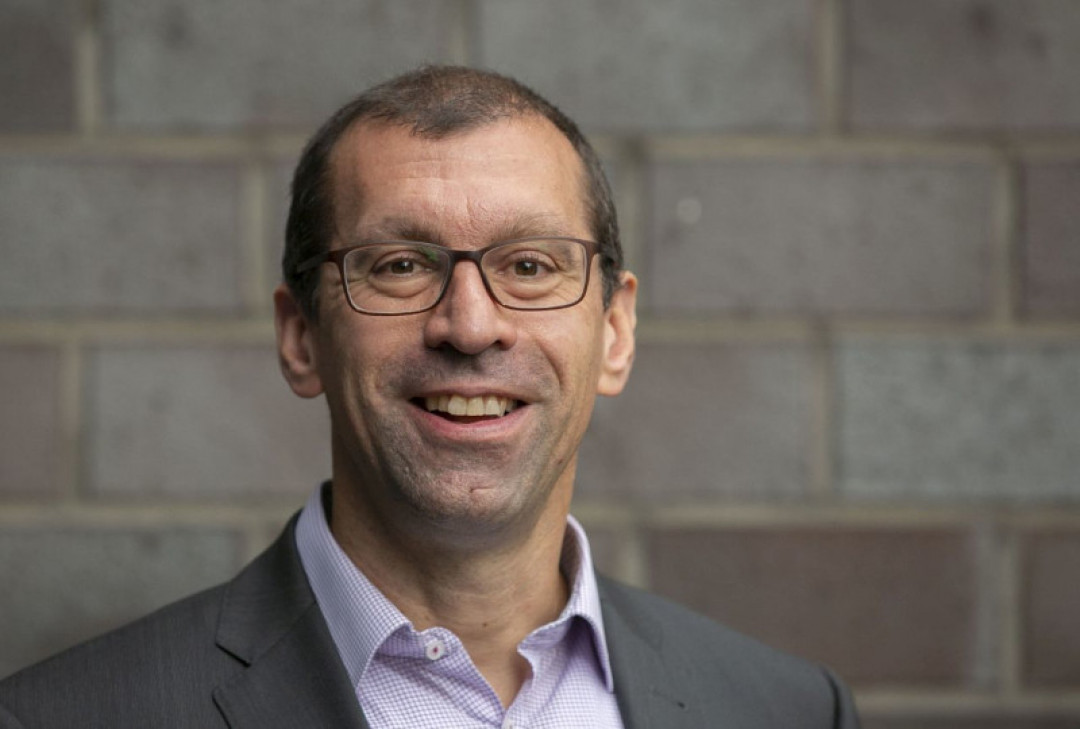 Prof. Dr.-Ing. Markus Schleser von der FH Aachen erforscht im Rahmen des Projekts HOLLA das Laserstrahlschweißen. - © privat