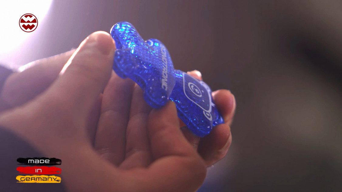 Das Verschweißen von Kunststoffen mittels Ultraschall ermöglicht feste Verbindungen, nachhaltig und komplett ohne den Einsatz von Klebstoffen oder externer Hitze. - © Sonotronic