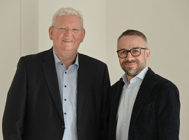 Vorstandswechsel beim IBU: Ulrich Flatken (li.) übergibt den Staffelstab an Angelo Castrignano