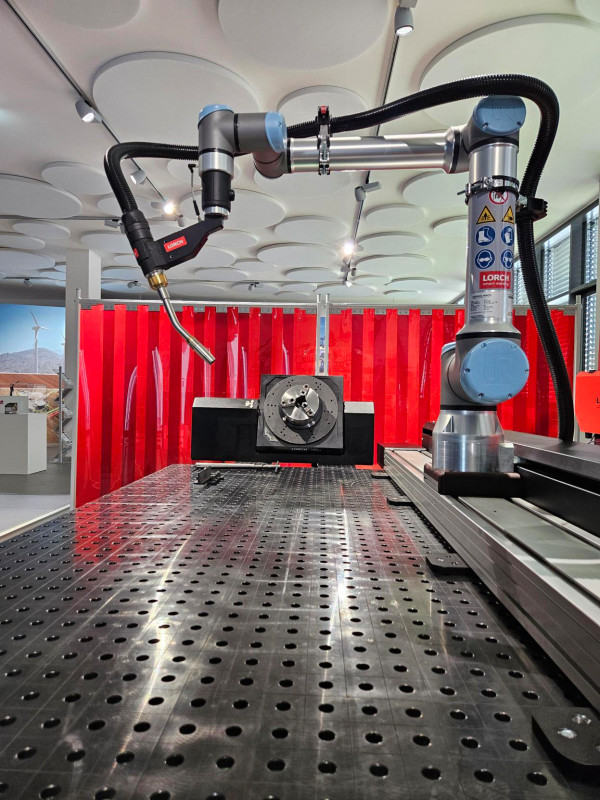 Im Anwendungscenter in München können Interessenten die Schweißsysteme und Automationslösungen von Lorch live erleben. - © Lorch