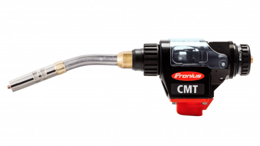 Die hochdynamische und präzise Drahtbewegung der Robacta Drive CMT Antriebseinheit macht das Abtasten der Bauteile durch die Drahtelektrode möglich. / © Fronius International GmbH