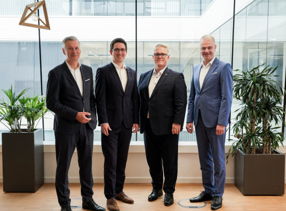 v.l.n.r.: Prof. Robert Schmitt, Prof. Michael Riesener, Prof. Wolfgang Boos und Prof. Christian Brecher