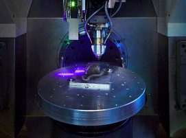 Extreme high-speed Laser Material Deposition (EHLA) enables the additive deposition of functional surfaces with high precision and speed. This allows components to be efficiently coated, repaired, or manufactured with close-to-final-contour precision.