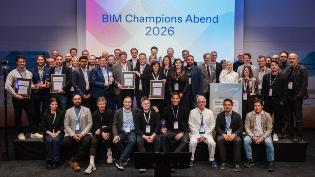 Finalteilnehmerinnen und -teilnehmer, die Jury-Mitglieder und Laudatoren des BIM Champions Wettbewerbs 2026 - © Konstantin Gastmann/buildingSMART Deutschland