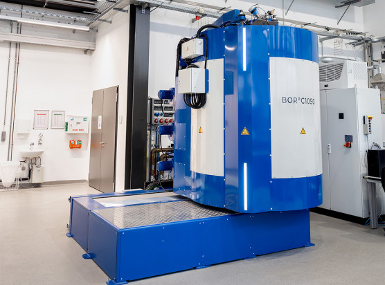 Die neue Gasborieranlage am Fraunhofer IST erzeugt durch Diffusionsbehandlungen bei bis zu 1050°C boridische Randzonen mit außergewöhnlichen technologischen Eigenschaften.