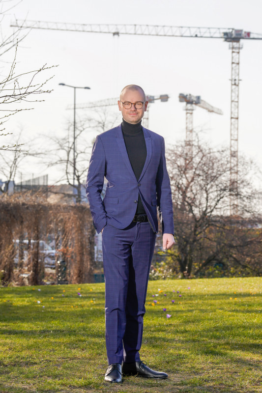 Tim-Oliver Müller, Hauptgeschäftsführer der Bauindustrie - © HDB / Mark Bollhorst