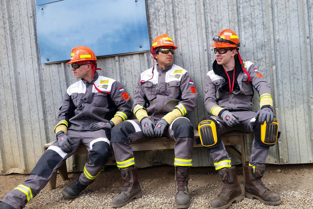 Crew on site - ©
