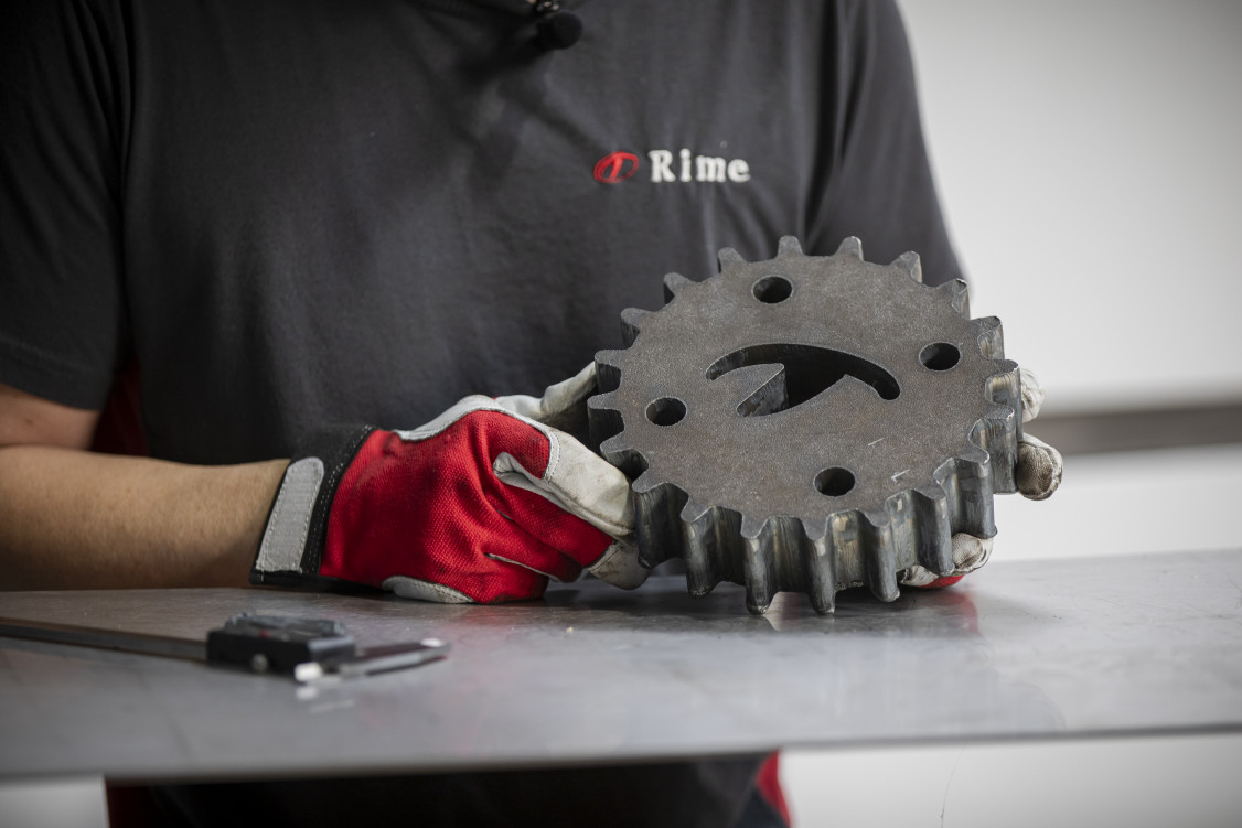 Der Praxistest ist gelungen: Bei Rime konnte 50 mm starker Stahl erfolgreich mit einem Faserlaser geschnitten werden. - © Rime GmbH