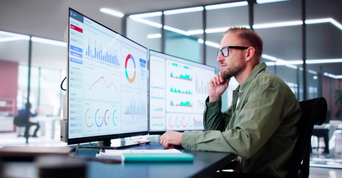 Branson-Konnektivitätsgateways von Emerson – das Data Interface Gateway (DIG), Fieldbus Interface Gateway (FIG) und Service Interface Gateway (SIG) – integrieren Schweißmaschinen in intelligente Fabrikumgebungen und ermöglichen sicheren Ferndienste. - © Emerson