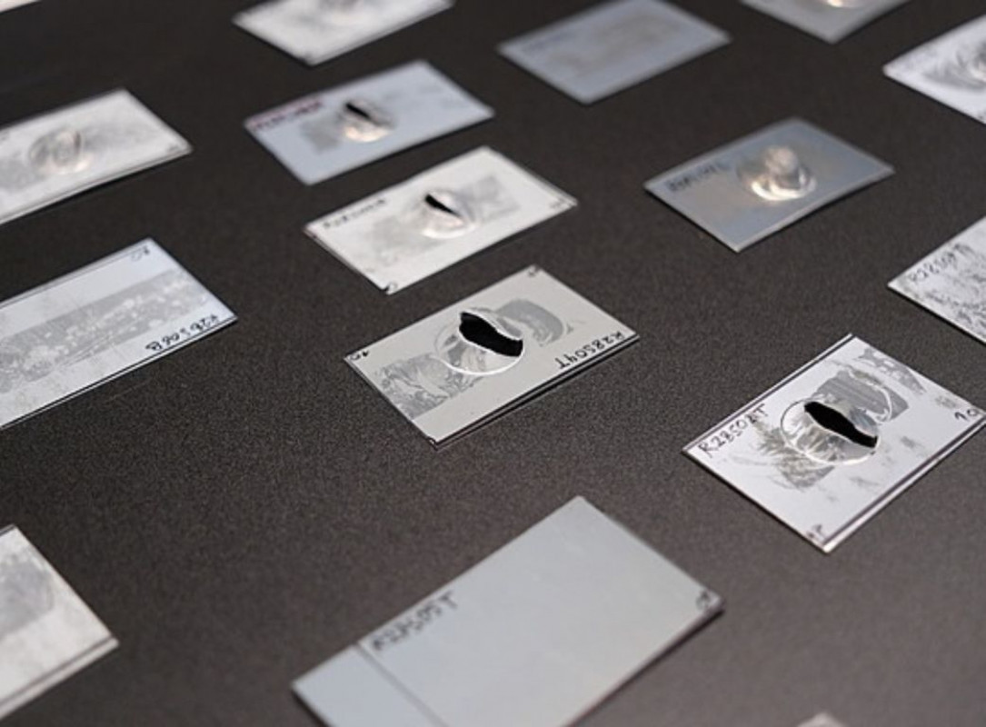 Fig. 4: Coated samples after mechanical loading. Tests such as the ball-impact test are used to examine how the coating and base material behave during deformation. The marks shown are not areas where the coating has detached, but adhesive residue from the adhesion test. - © DVS Media GmbH / Christian Thieme