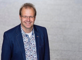 Kay André Weidenmann, Leiter des Forschungsbereichs Polymer Engineering am Fraunhofer ICT in Pfinztal