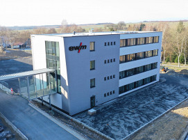 Das neue Verwaltungsgebäuder der EWM AG am Standort Mündersbach