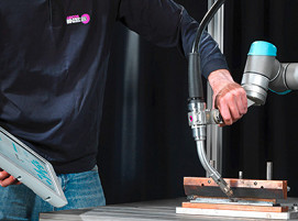 Cobot_Welding_with_ROBiPAK_banner_1__edited