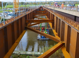 Das erste Projekt, bei dem DIWETEN 460+M von Dillinger im Vereinigten Königreich eingesetzt wurde, war der Bau der Carrington Bridge von Cleveland Bridge.