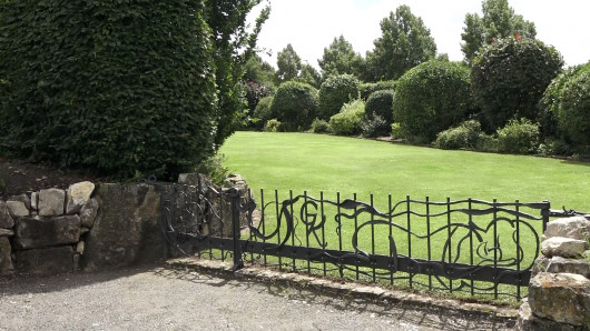 Weinberg-Tor_M_T_Kopie